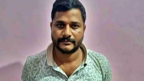 Husband murder wife in Deoria
