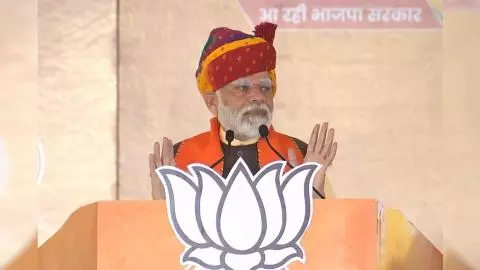 PM Modi Rally: जहां से कांग्रेस की उम्मीदें खत्म, वहां से मोदी की गारंटी शुरू, डूंगरपुर-शाहपुरा में चुनावी बोली बोले पीएम