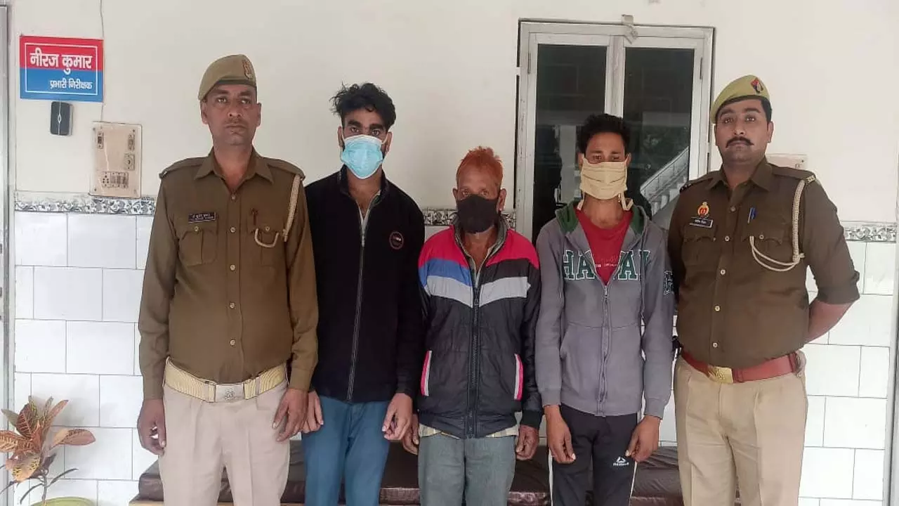 Police took action in the case of kidnapping of a girl student against a youth from non-community, police sent three people to jail