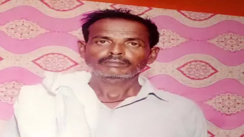 High speed wreaks havoc in Agra, dumper hits bike rider, father dies, son injured in accident