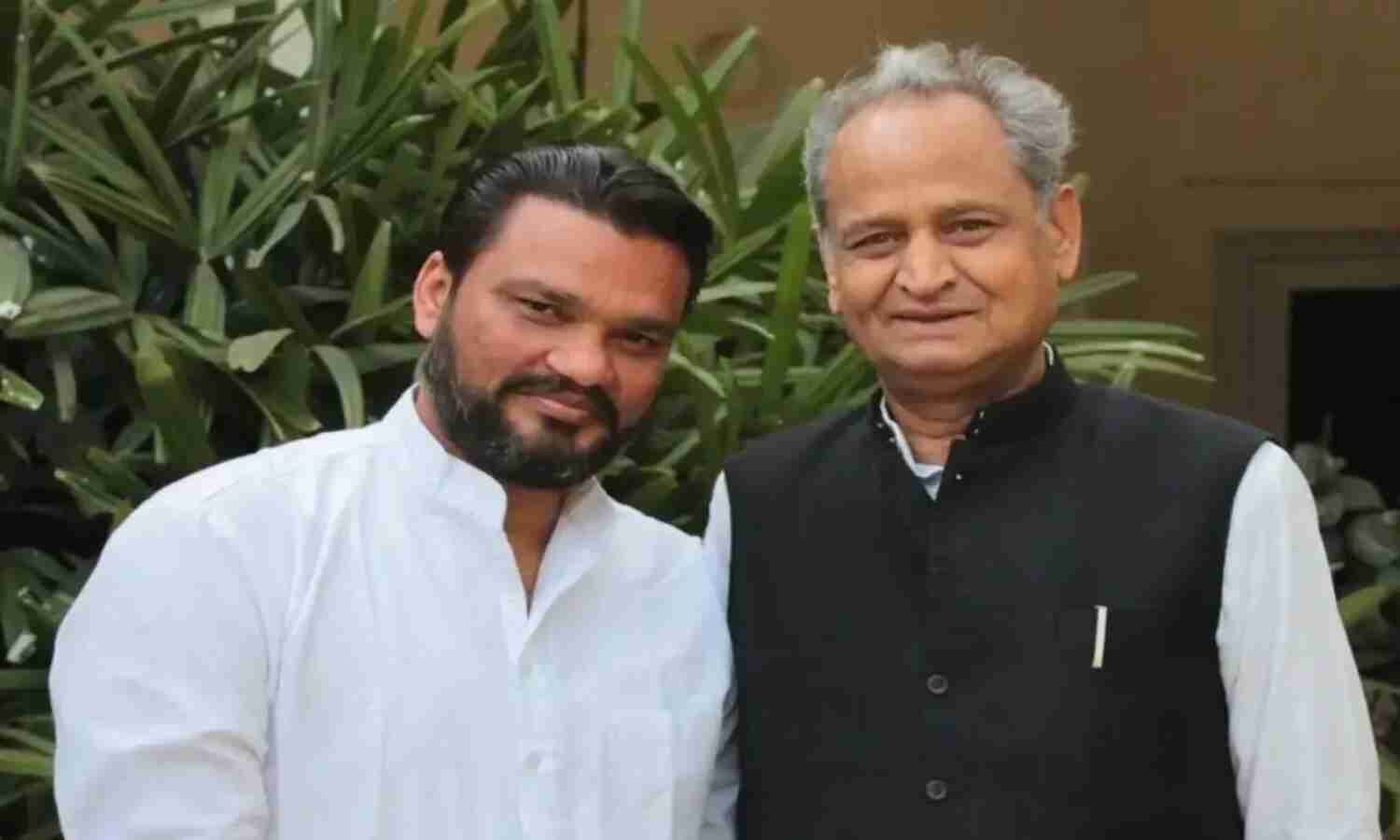 Lokesh Sarma R पायलट का हुआ था फोन टैप – गहलोत के OSD का बड़ा खुलासा | Rajasthan ...