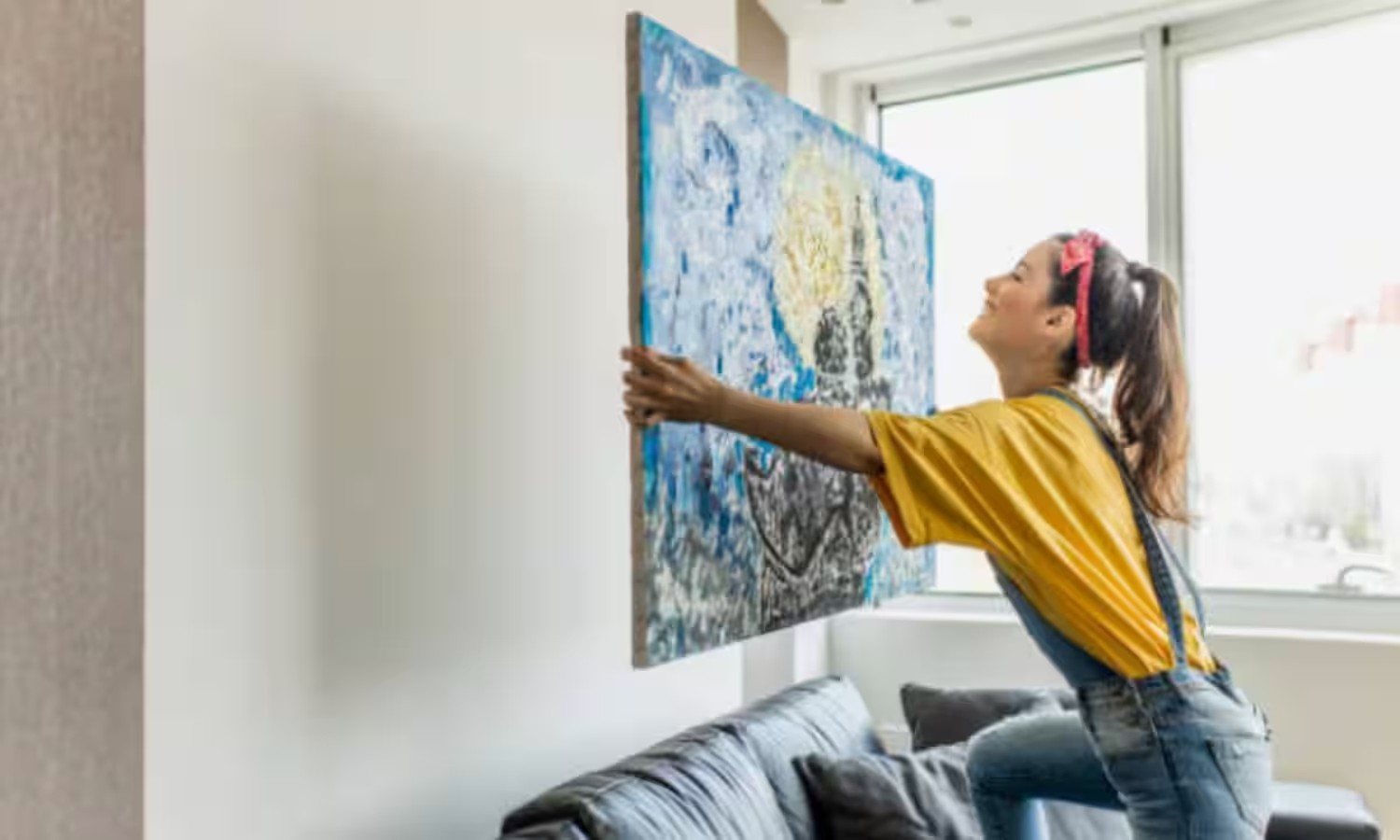 घर में तनाव पैदा करती हैं ये तस्वीरें, भूलकर भी ना लगाएं vastu tips