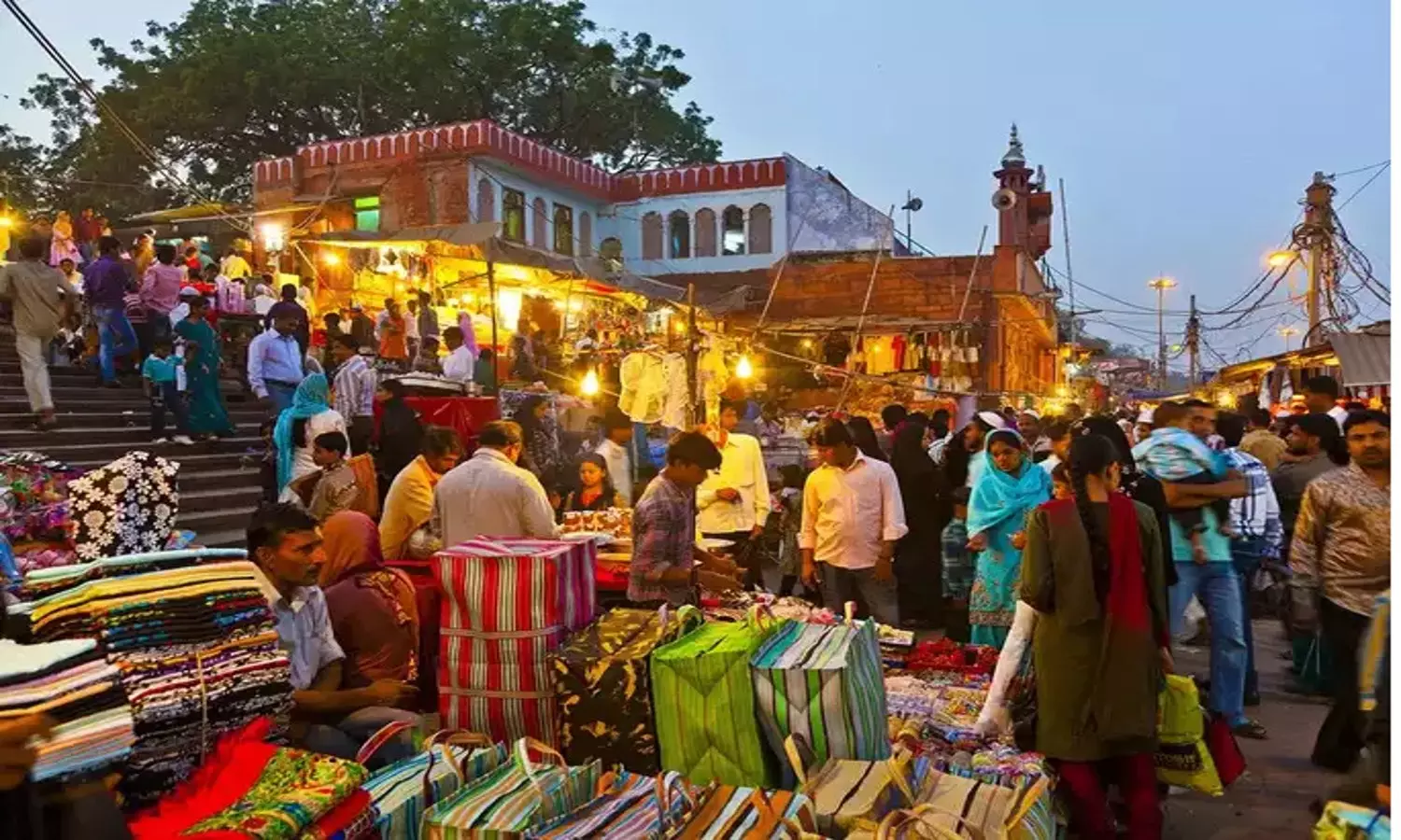 Cheapest Market In Kanpur