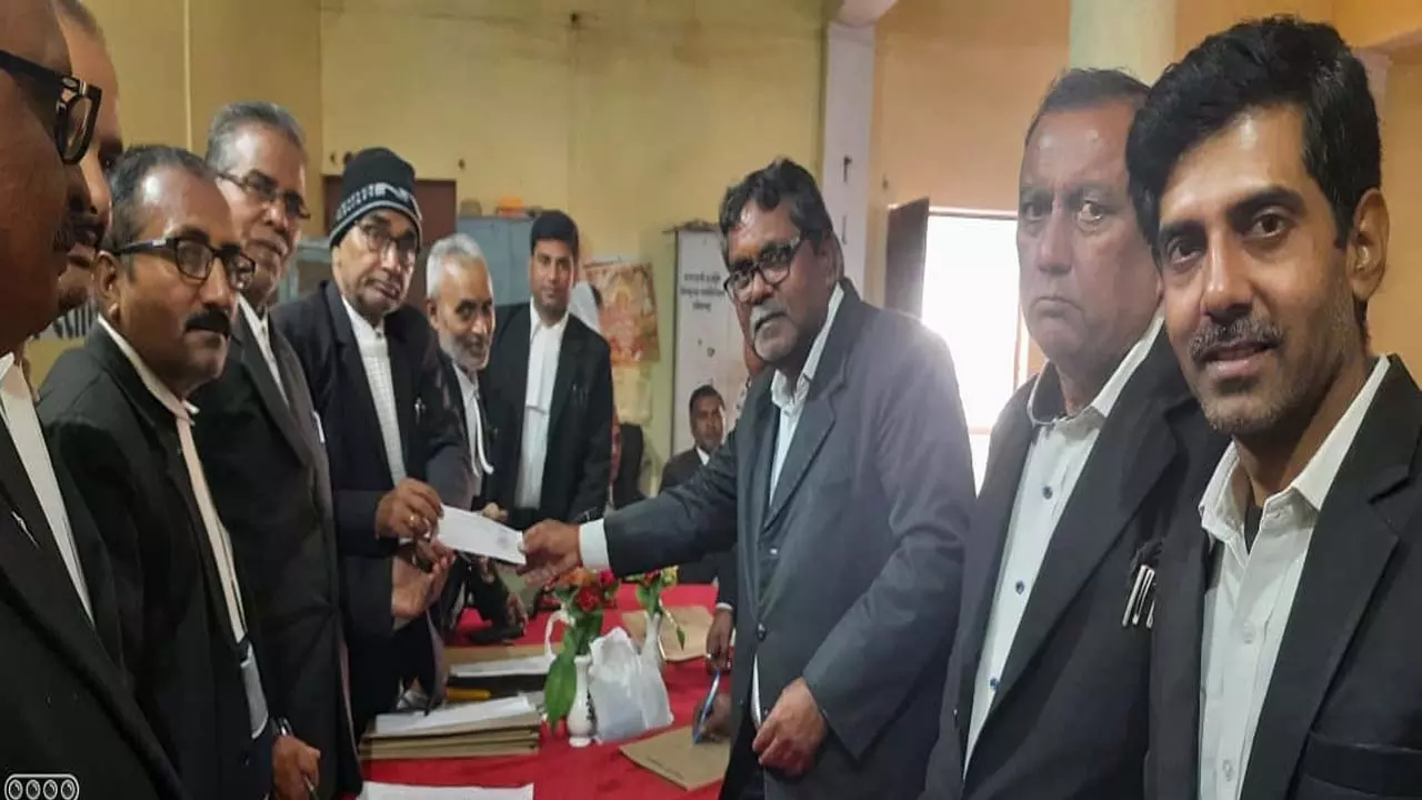 Sonbhadra Bar Association election papers of 34 candidates found valid, candidates expressed claim for election to 23 posts