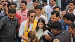 Shah Rukh Khan visited at Shirdi Sai Baba temple