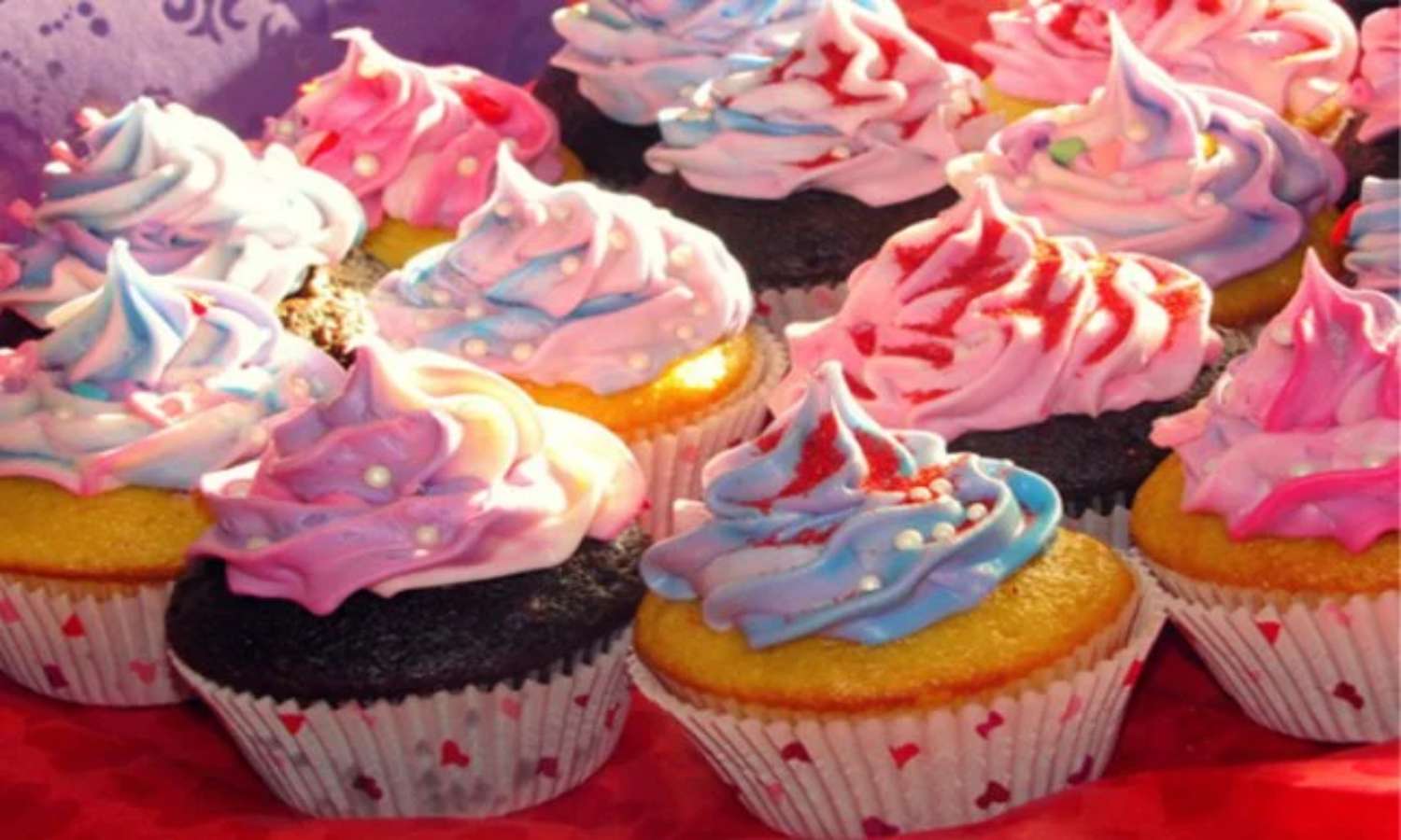 न्यू ईयर की पार्टी में बनाये कप केक्स Cup Cake For New Year Party