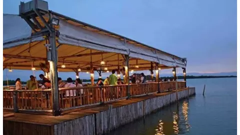 Floating Restaurant Prayagraj Floating Restaurant Prayagraj