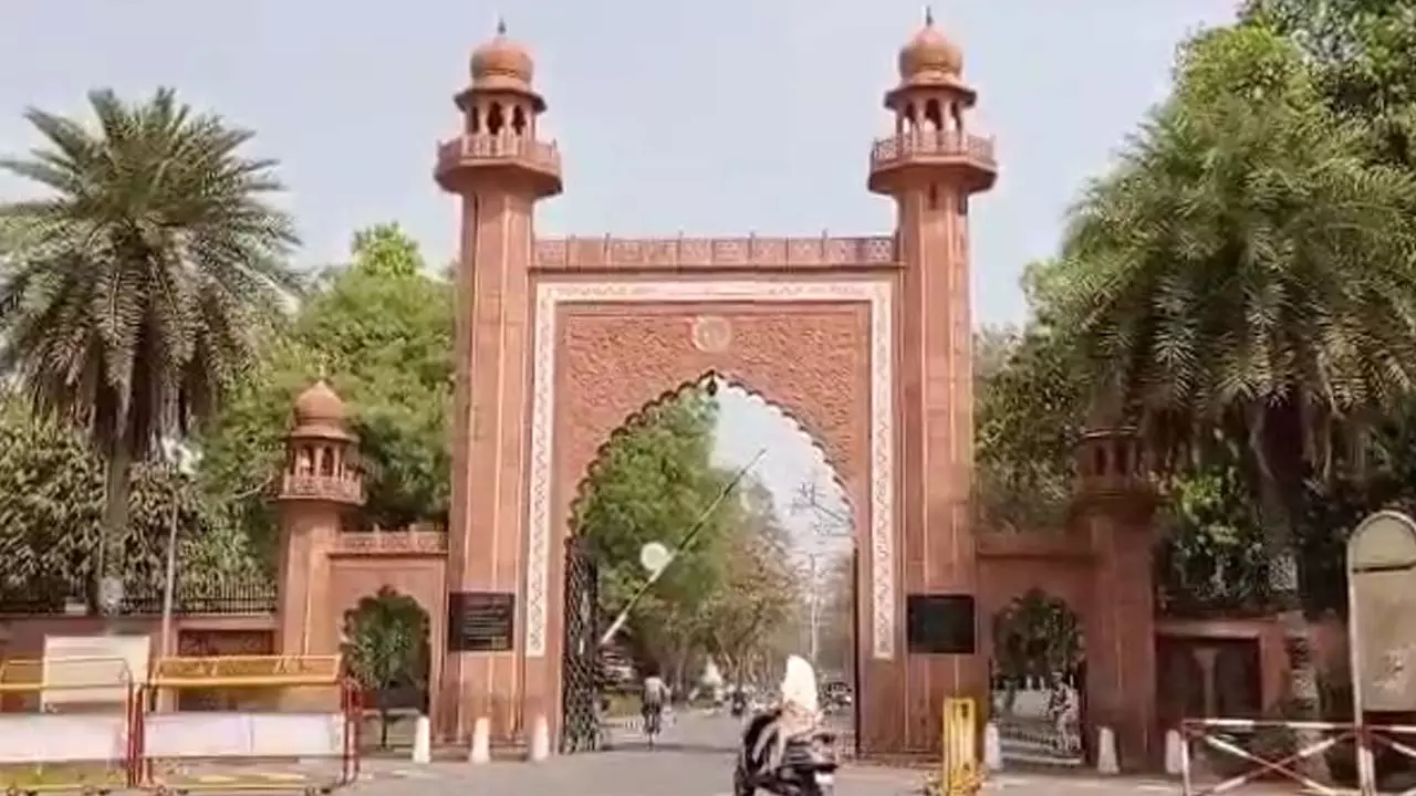 Called AMU student from foreign number, threatened and demanded extortion of Rs 30 lakh, police started investigation