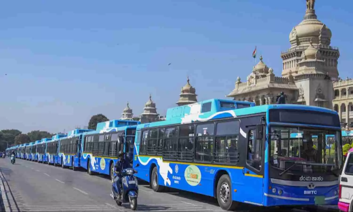 8 lakh electric buses