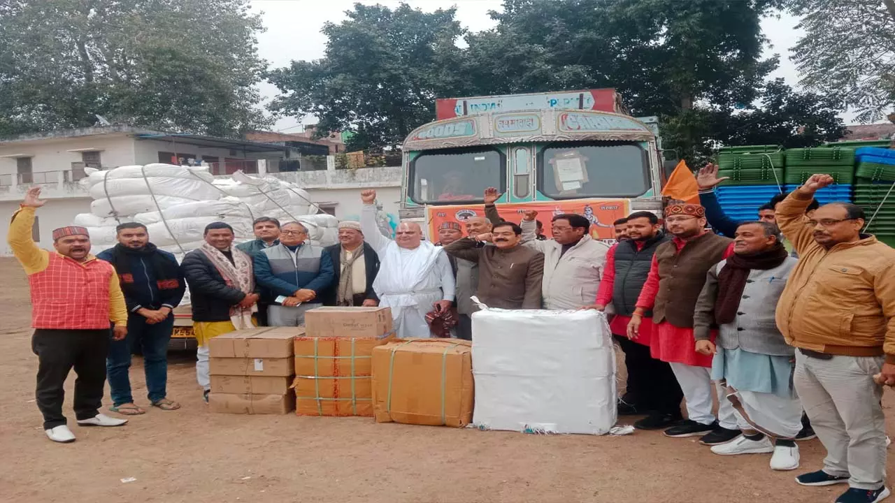 A truck full of material left from Kanpur for the saints who came for the Ayodhya Pran Pratistha ceremony