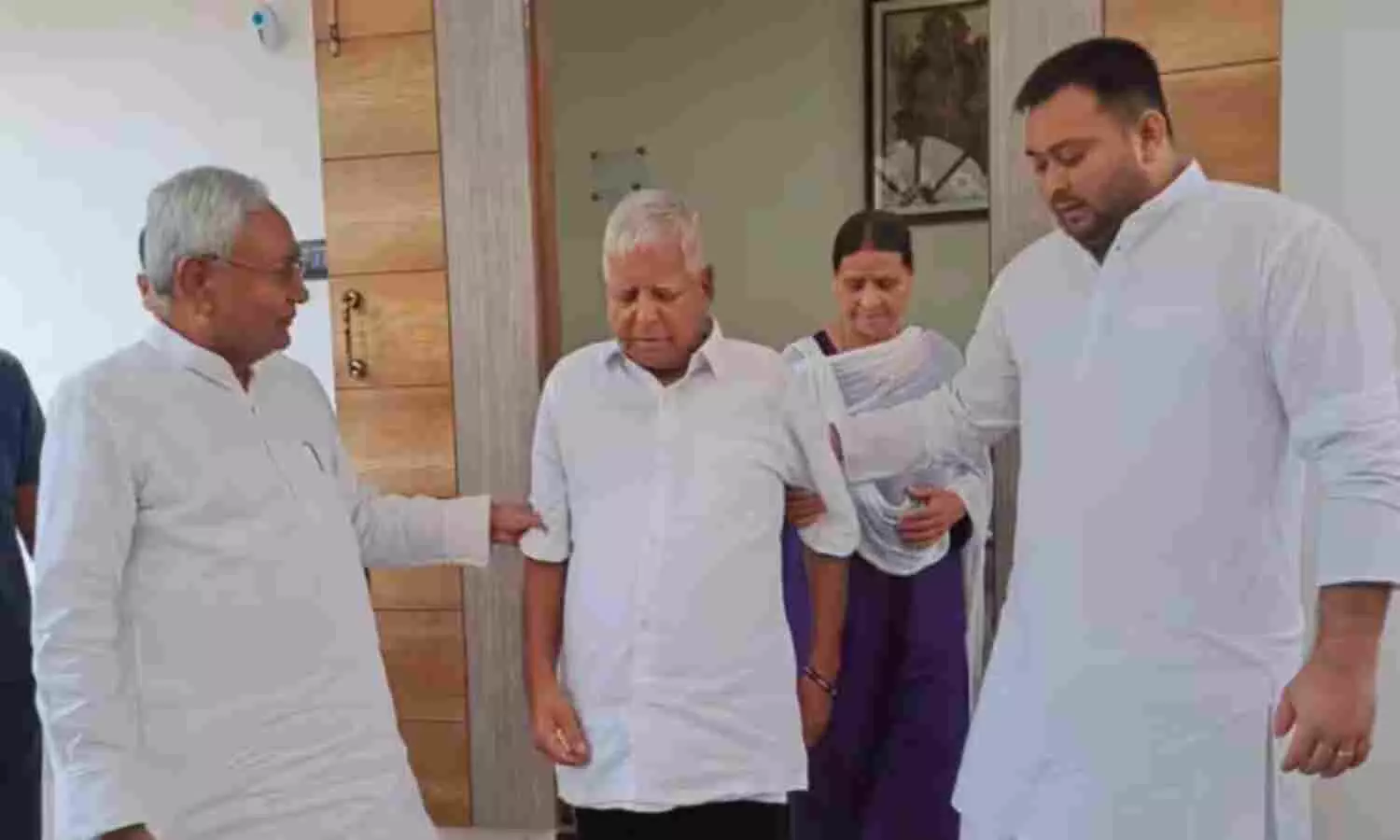 Lalu pradas yadav , Tejashwi yadav , Nitish kumar