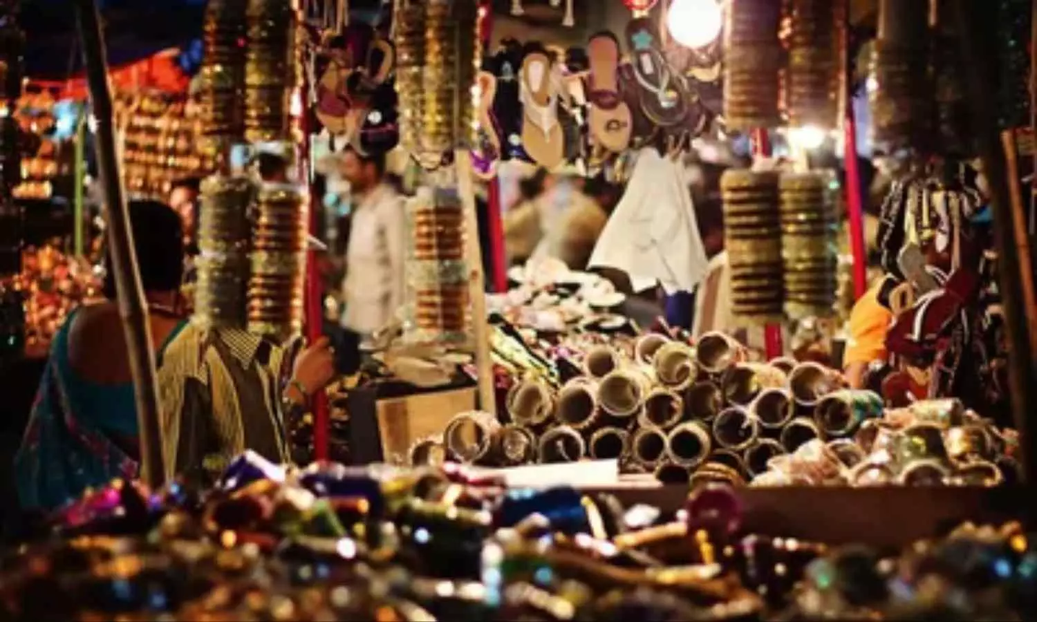 Lucknow Shopping Market for Jewellery: ज्वेलरी की खरीदारी के लिए बेस्ट हैं लखनऊ की ये मार्केट्स, यहां से सस्ते दाम में खरीदें डिजाइनर गहने
