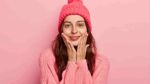 Winter Oily Skincare Routine: सर्दियों में इस तरह से रखेंगे ऑयली स्किन का ख्याल तो त्वचा पर बनी रहेगी निखार