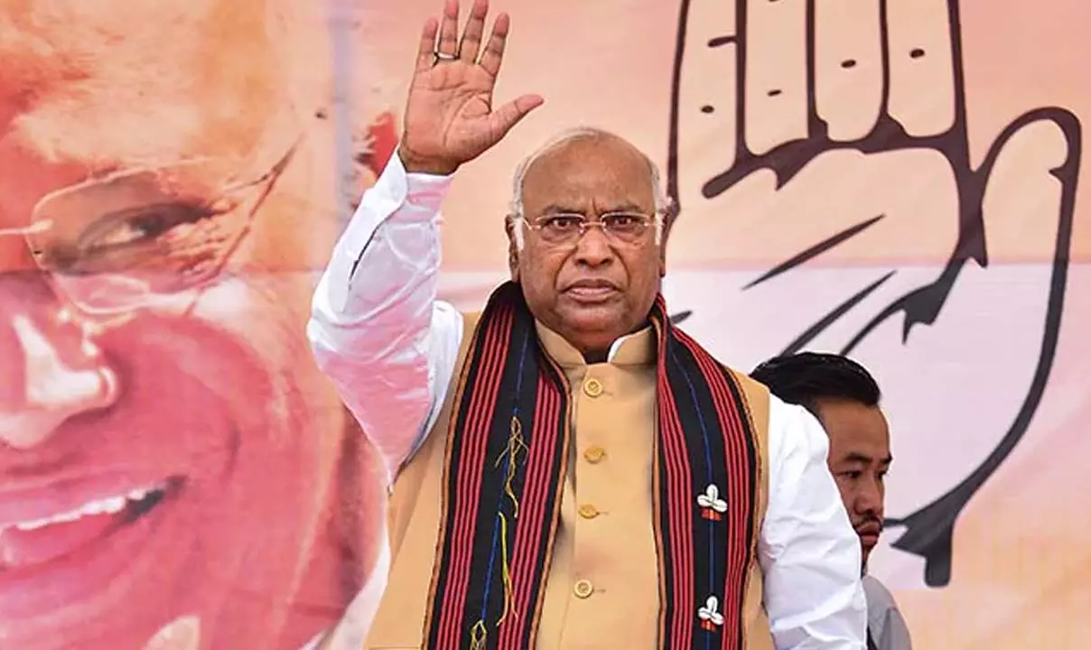 Mallikarjun Kharge became the chairperson of India, Nitish refused to become the convenor, Mamta-Uddhav did not come, nine parties joined