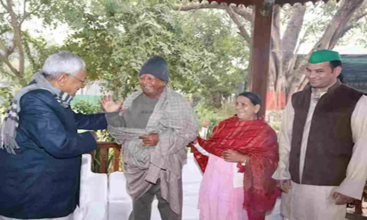 Nitish Kumar met Lalu Prasad Yadav