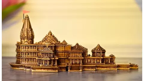 Ram Mandir: अयोध्या की तरह लखनऊ में भी बनकर तैयार हो गया राम मंदिर, जल्द कर सकेंगे लोग रामलला के दर्शन
