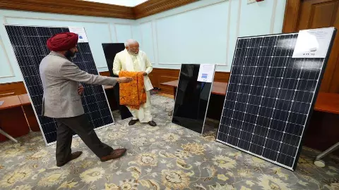 Modi government will start Pradhan Mantri Suryoday Yojana, will install rooftop solar on one crore houses Modi government will start Pradhan Mantri Suryoday Yojana, will install rooftop solar on one crore houses