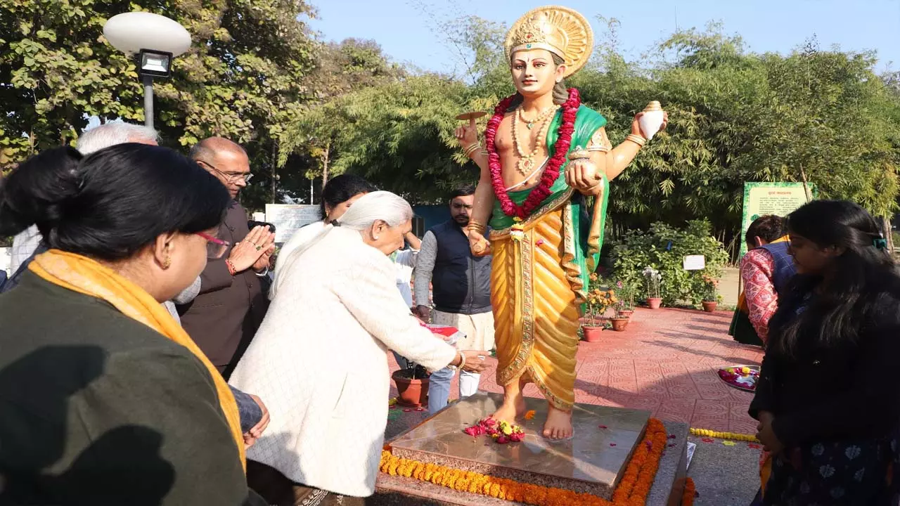 Governor inaugurated the statue of Lord Dhanvantari in CSJMU