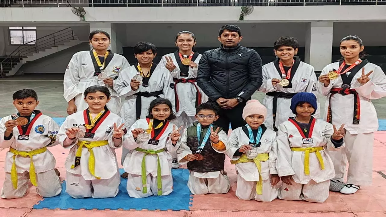 Taekwondo Championship held at KD Singh Babu Stadium, ten players from Chowk Stadium won medals