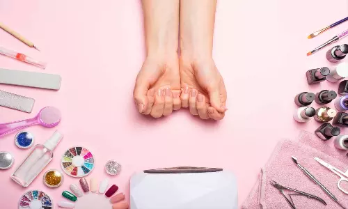 Nail Care Tips: अगर आसानी से टूट जाते हैं नाखून तो आजमाएं ये 4 घरेलू उपाय, Nails बनेंगे मजबूत