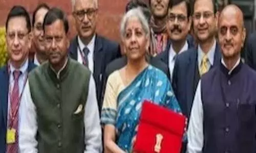 Budget में अहम भूमिका निभाने वाले IES ऑफिसर की नौकरी कैसे मिलती है, जानिए योग्यता व एज लिमिट