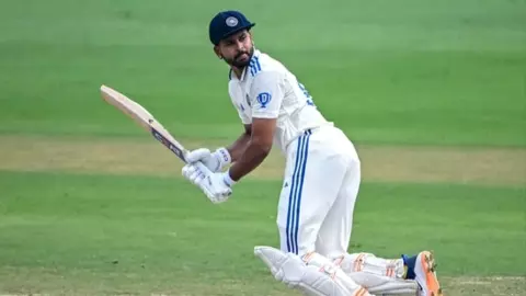 IND vs ENG: तीसरे टेस्ट मैच से पहले श्रेयस अय्यर पर फूटा इस खिलाड़ी का गुस्सा, कहा- वापस जाओ और अब…