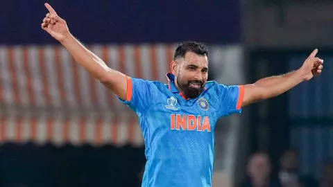 Mohammad Shami इस खिलाड़ी को मानते हैं खतरनाक बल्लेबाज, साथ ही बताया- किसे मानते हैं सर्वश्रेष्ठ कप्तान Mohammad Shami इस खिलाड़ी को मानते हैं खतरनाक बल्लेबाज, साथ ही बताया- किसे मानते हैं सर्वश्रेष्ठ कप्तान