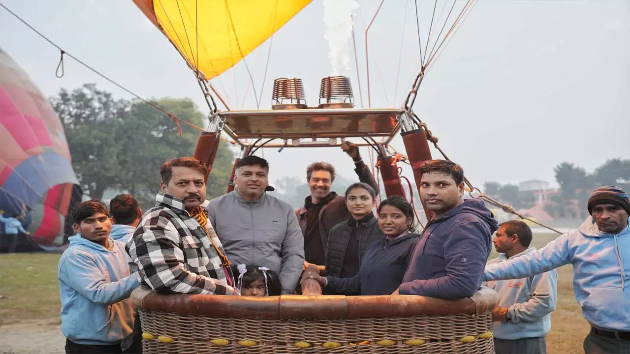 Bundelkhand Mahotsav begins with hot air balloon test flight