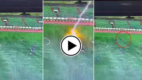Footballer Dies On Field: इंडोनेशिया में फुटबॉल मैच के दौरान कुछ ऐसा हुआ जिसे देख हैरान हुए सब, यहां देखें वीडियो...