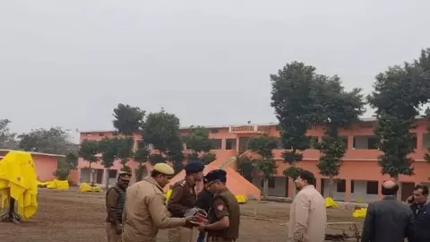 Banda News: मातम में बदला बुंदेलखंड गौरव महोत्सव, खटाई में पड़ी IAS दुर्गाशक्ति की समापन को यादगार बनाने की तैयारियां