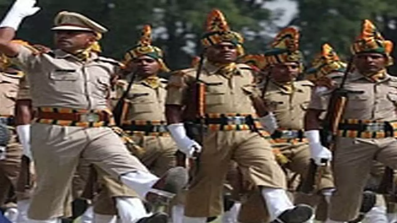 Police constable recruitment exam: 9009 candidates appeared for the exam on the first day, 495 candidates left the exam, strict security arrangements were made