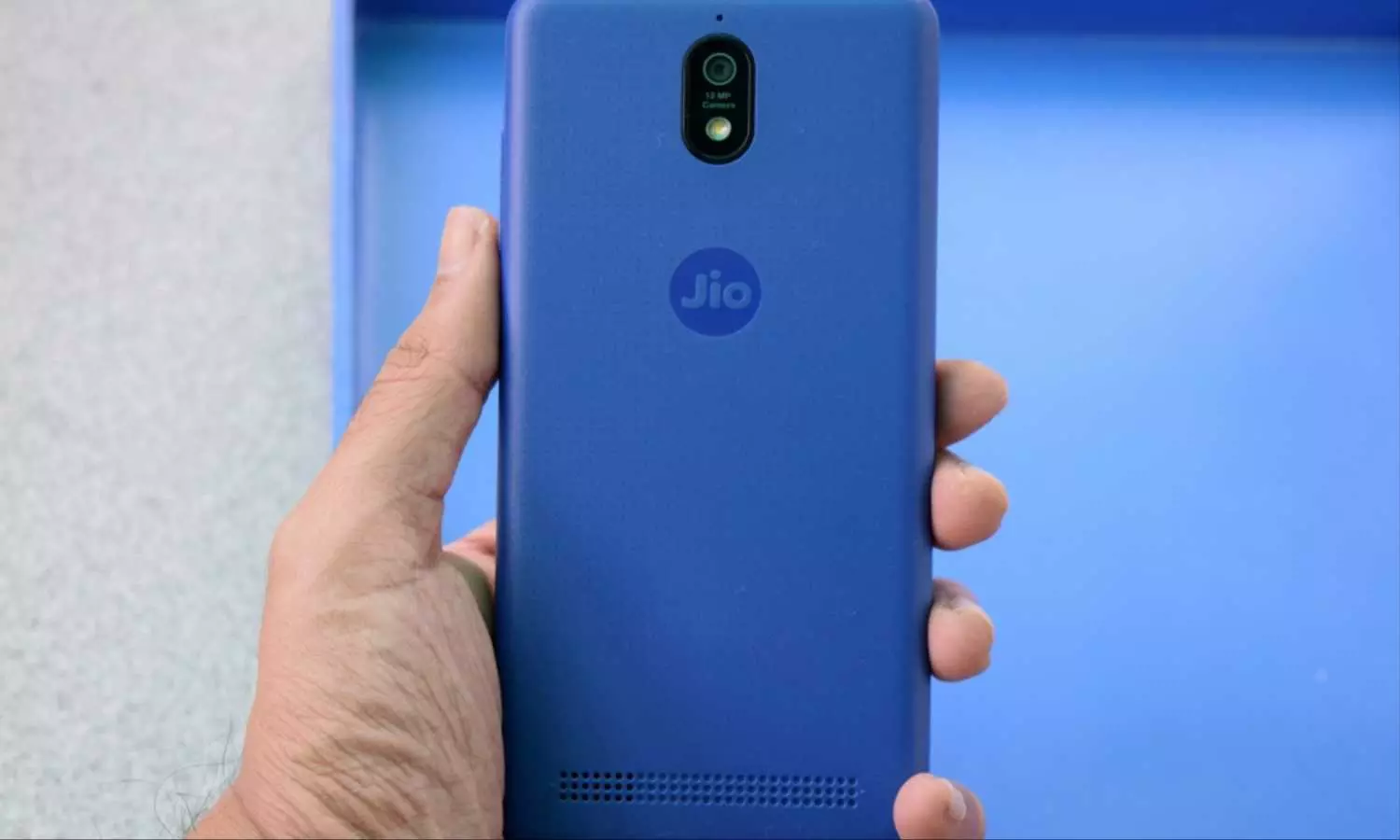 Jio का दमदार और सस्ता फोन जल्द होगा लॉन्च, जानें फीचर्स और कीमत