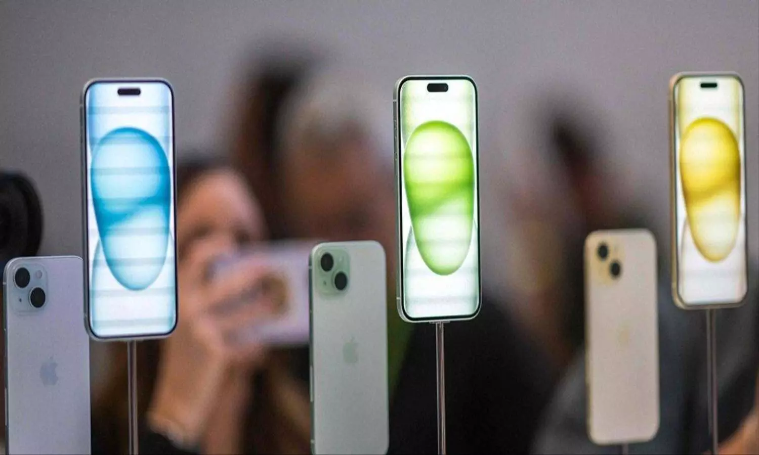 Iphone 15 Update: आईफोन की नई सीरीज को लेकर बड़ा डिटेल्स, इस फोन की बैटरी को लेकर खुलासा