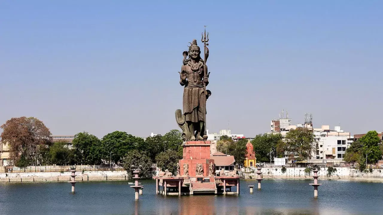 Golden Shiva Statue In Gujarat