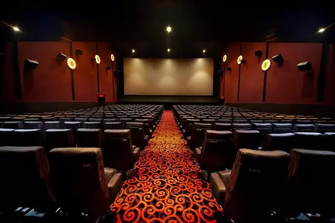 Lucknow Novelty Cinema: मूवी टिकट के प्राइस में खाने का ऑफर, बिना देर किए बुक करें टिकट