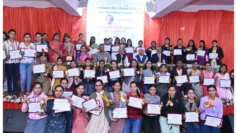 Navyug Kanya Mahavidyalay: рд╕рдВрд╕реНрдерд╛рдкрдХ рджрд┐рд╡рд╕ рдкрд░ рдореЗрдзрд╛рд╡реА рд╣реБрдП рд╕рдореНрдорд╛рдирд┐рдд, 60 рдЫрд╛рддреНрд░рд╛рдУрдВ рдХреЛ рдорд┐рд▓реЗ рдкрджрдХ Navyug Kanya Mahavidyalay: рд╕рдВрд╕реНрдерд╛рдкрдХ рджрд┐рд╡рд╕ рдкрд░ рдореЗрдзрд╛рд╡реА рд╣реБрдП рд╕рдореНрдорд╛рдирд┐рдд, 60 рдЫрд╛рддреНрд░рд╛рдУрдВ рдХреЛ рдорд┐рд▓реЗ рдкрджрдХ
