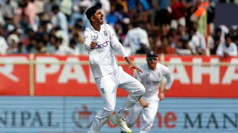 IND vs ENG: क्या इंग्लैंड टीम को मिला अश्विन जैसा वर्ल्ड क्लास स्पिनर? इस पूर्व दिग्गज कप्तान ने युवा खिलाड़ी को बताया अश्विन का दूसरा वर्जन IND vs ENG: क्या इंग्लैंड टीम को मिला अश्विन जैसा वर्ल्ड क्लास स्पिनर? इस पूर्व दिग्गज कप्तान ने युवा खिलाड़ी को बताया अश्विन का दूसरा वर्जन