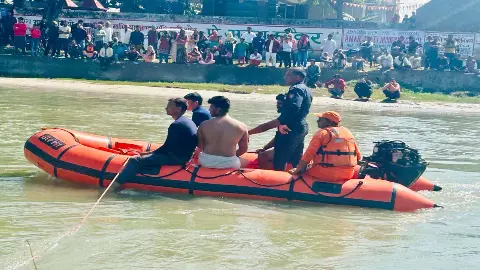 Another body recovered after 3 days of rescue in the canal, search for innocent Riya continues