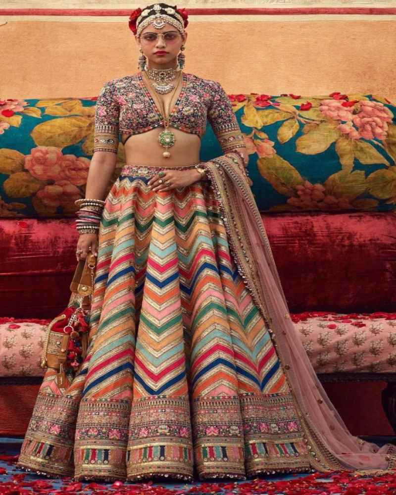 1691518 sabyasachi