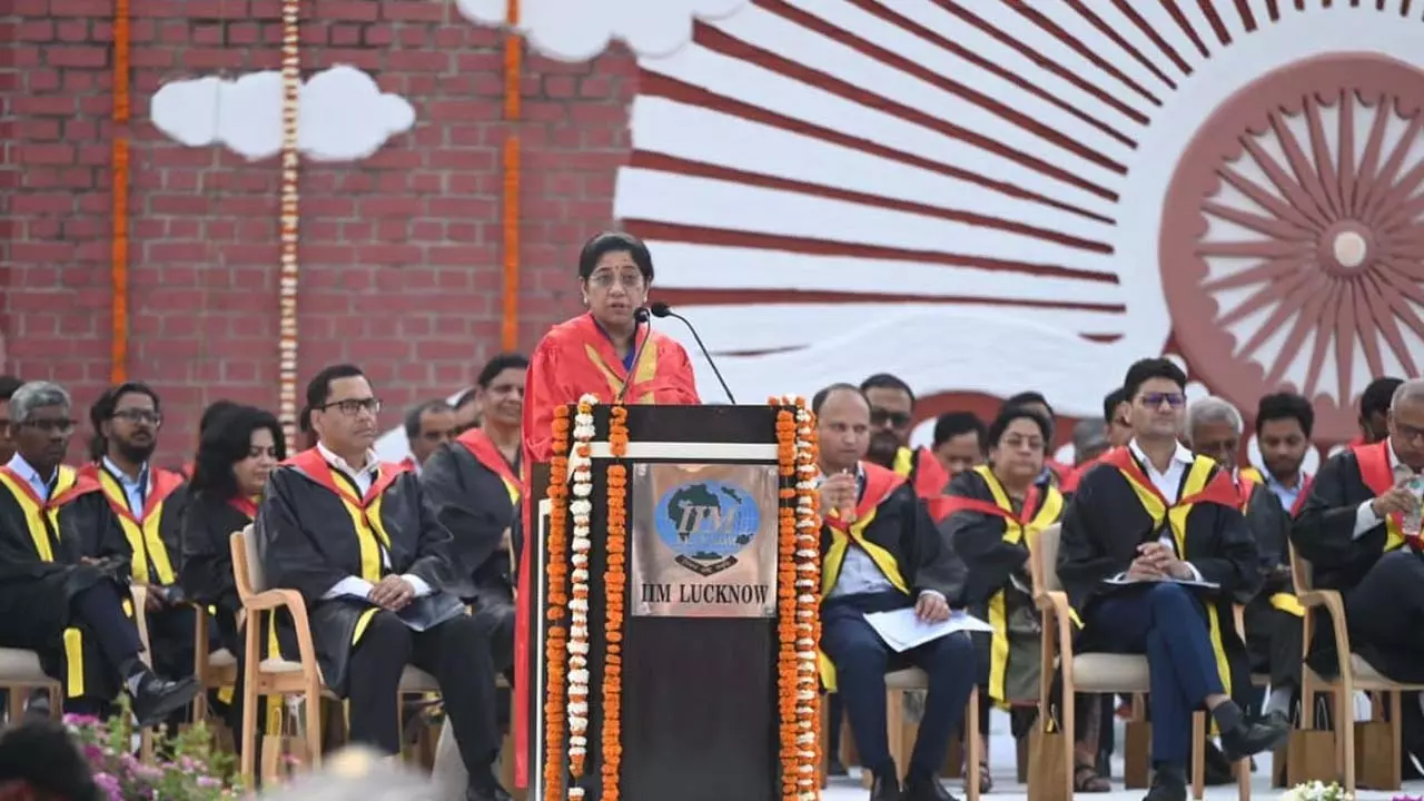 785 students got degrees in the convocation ceremony of IIM Lucknow