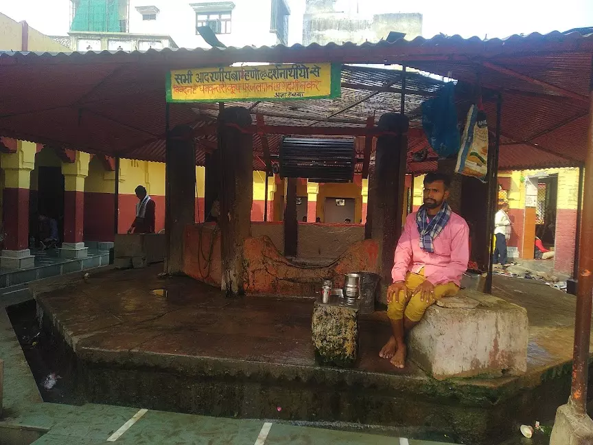 Varanasi Mysterious Mandir: वाराणसी में जड़ी बूटी वाला कुआं, जिससे सब बीमारी होती है दूर