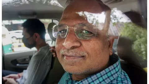 Satyendar Jain: सुप्रीम कोर्ट ने खारिज की सत्येंद्र जैन की जमानत याचिका, 2023 से थे बाहर, करना होगा तुरंत सरेंडर