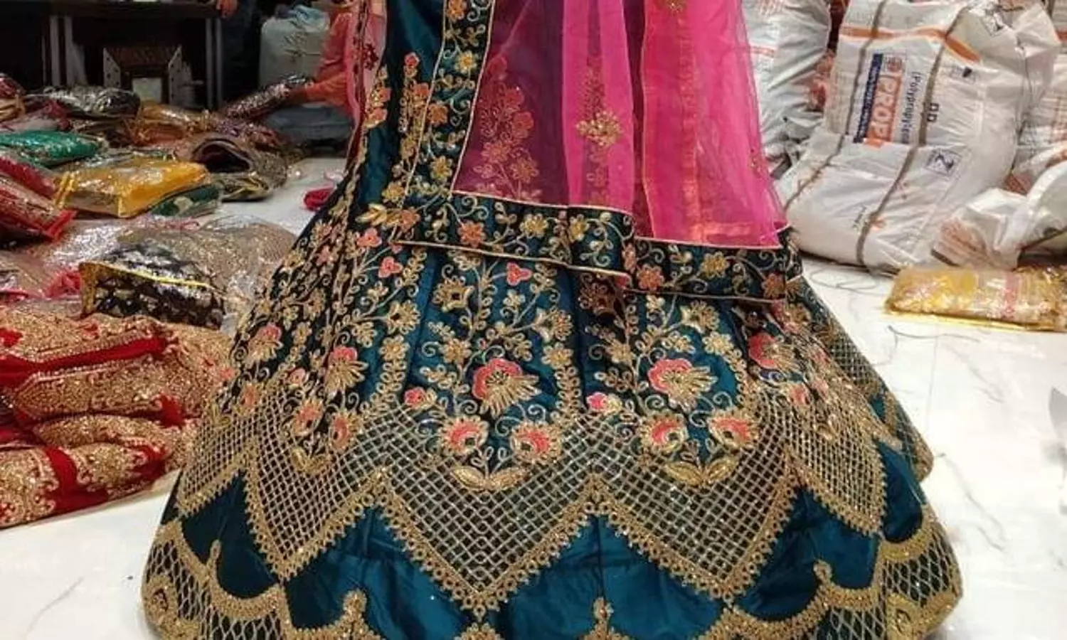 Kanpur Wedding Dress Markets