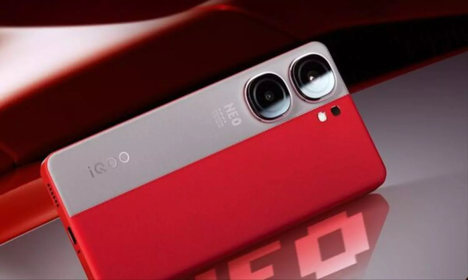iQOO Neo 9 Pro Price: अचानक से बेहद सस्ता हुआ हाई-परफॉर्मेंस स्मार्टफोन, कंपनी दे रही भारी डिस्काउंट