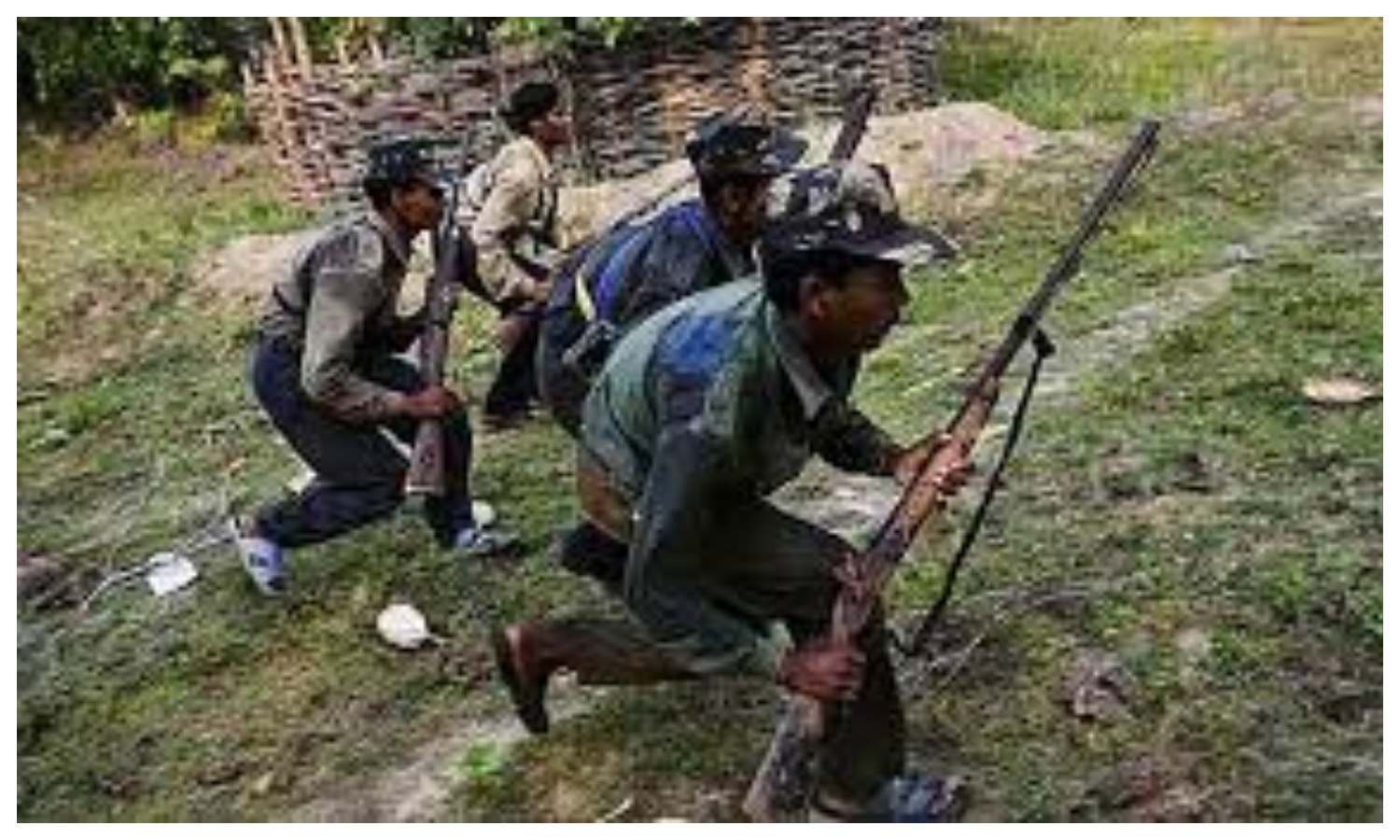 Naxal Attack: दंतेवाड़ा-बीजापुर सीमा में IED ब्लास्ट, दो जवान घायल, 1 नक्सली ढेर