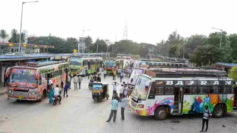 Jhansi Private buses