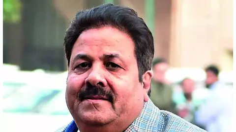 राजीव शुक्ला।