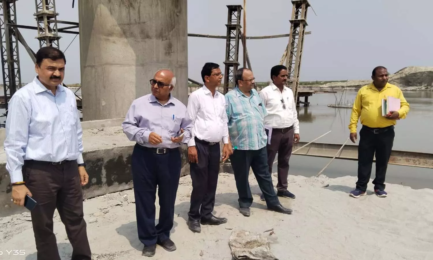 PWD and Setu Nigam started investigation into the case of falling beam of under-construction bridge, reprimanded the project manager