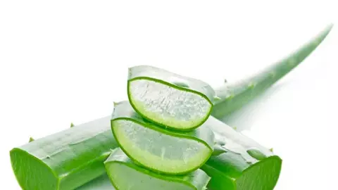 Aloe Vera Face Packs