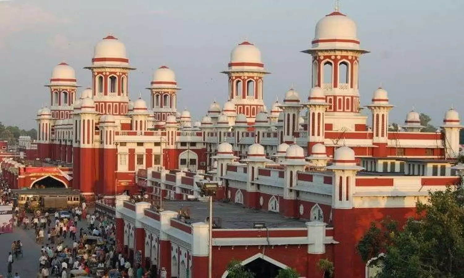 Lucknow Railway Station